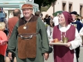 Historisches Dorffest Reilingen
Hildegardt und Philipp Bickle mit Kraichbachwasser und WÃ¼rzbrot fÃ¼r den KurfÃ¼rsten
Bild Dietrich